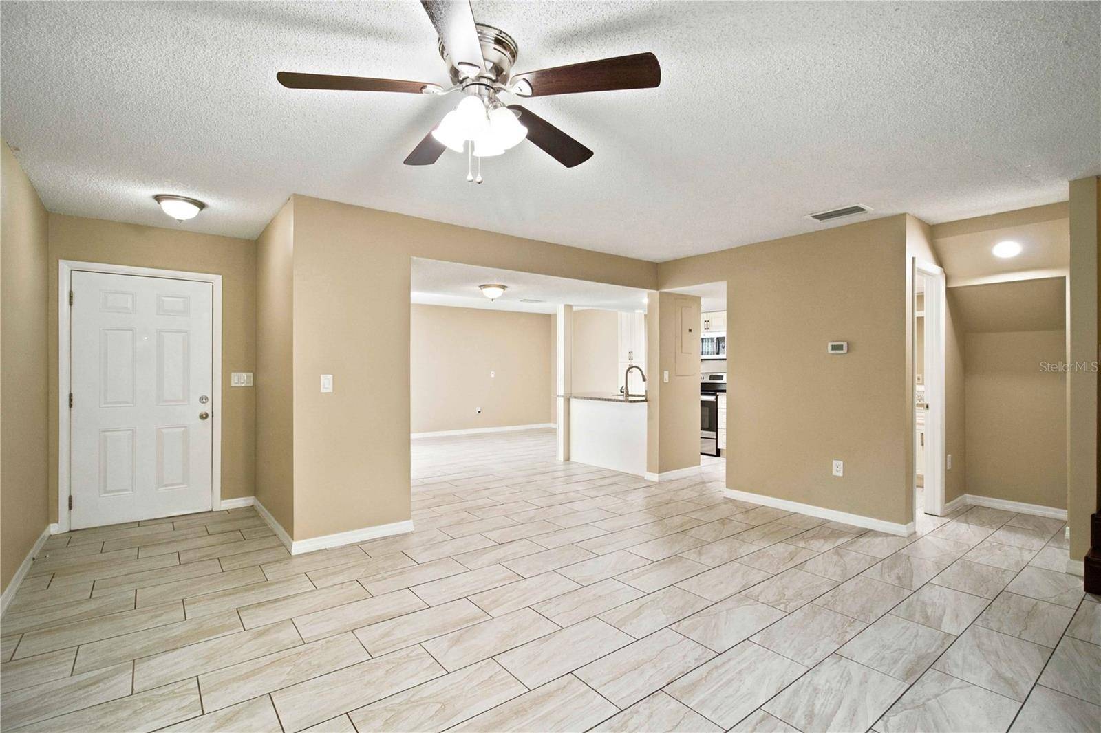 1006 LONGFELLOW CT, Sarasota, FL 34243