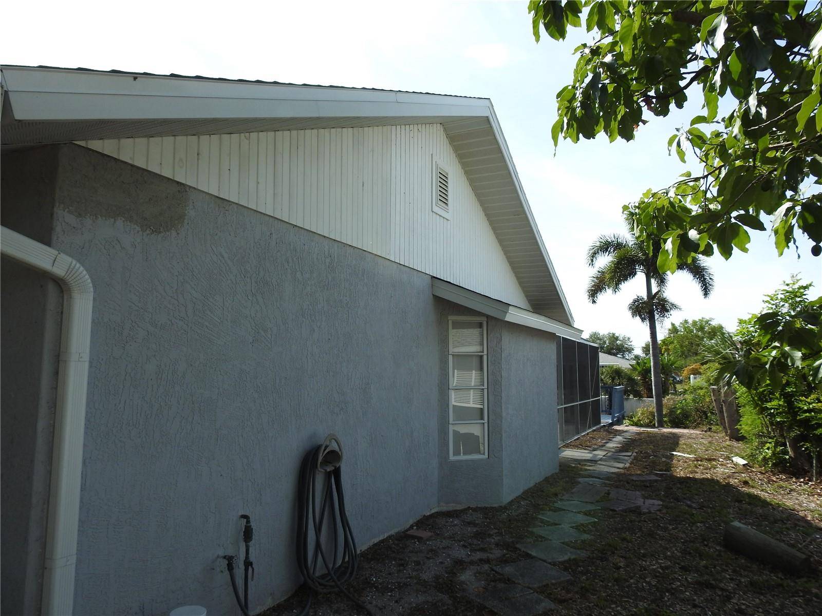 2132 PENNSYLVANIA AVE, Englewood, FL 34224
