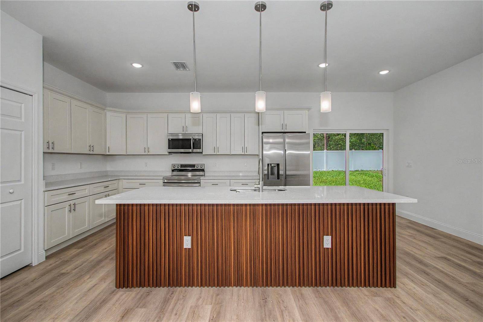 16698 SW 30TH AVENUE RD, Ocala, FL 34473
