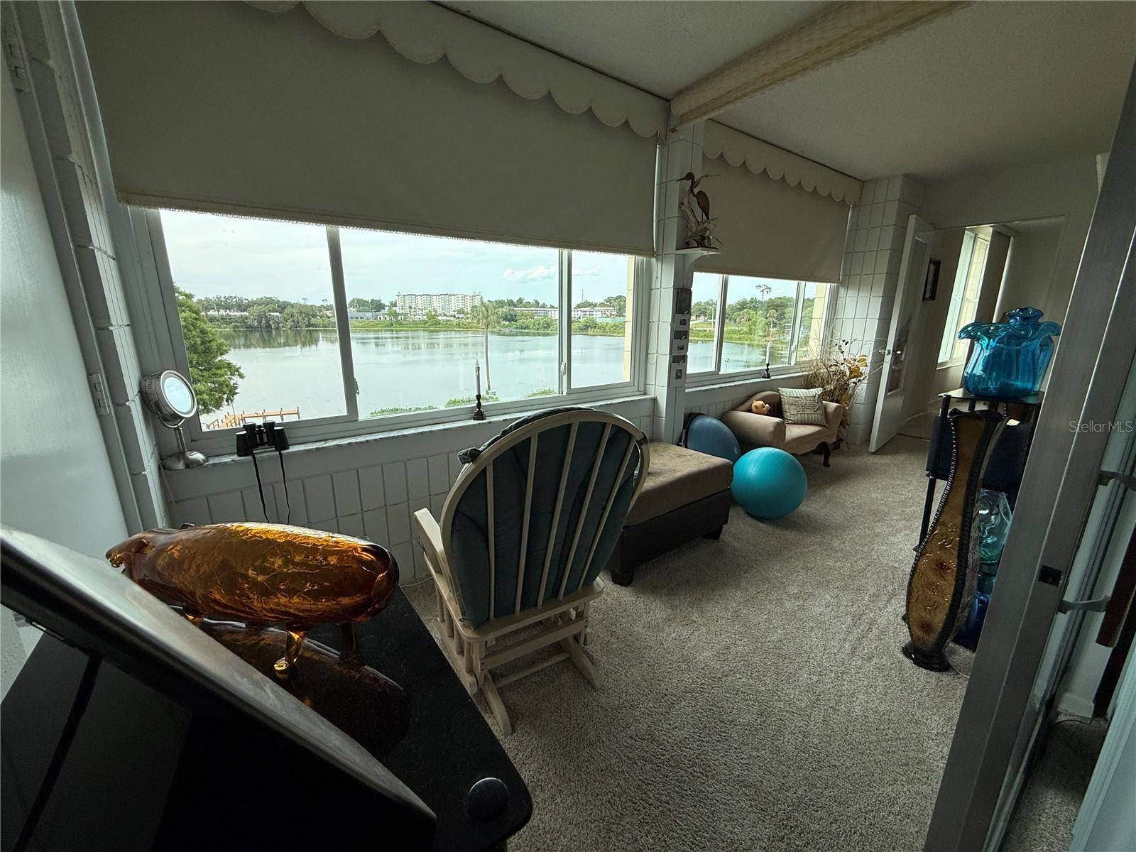 700 MIRROR TER NW #303, Winter Haven, FL 33881