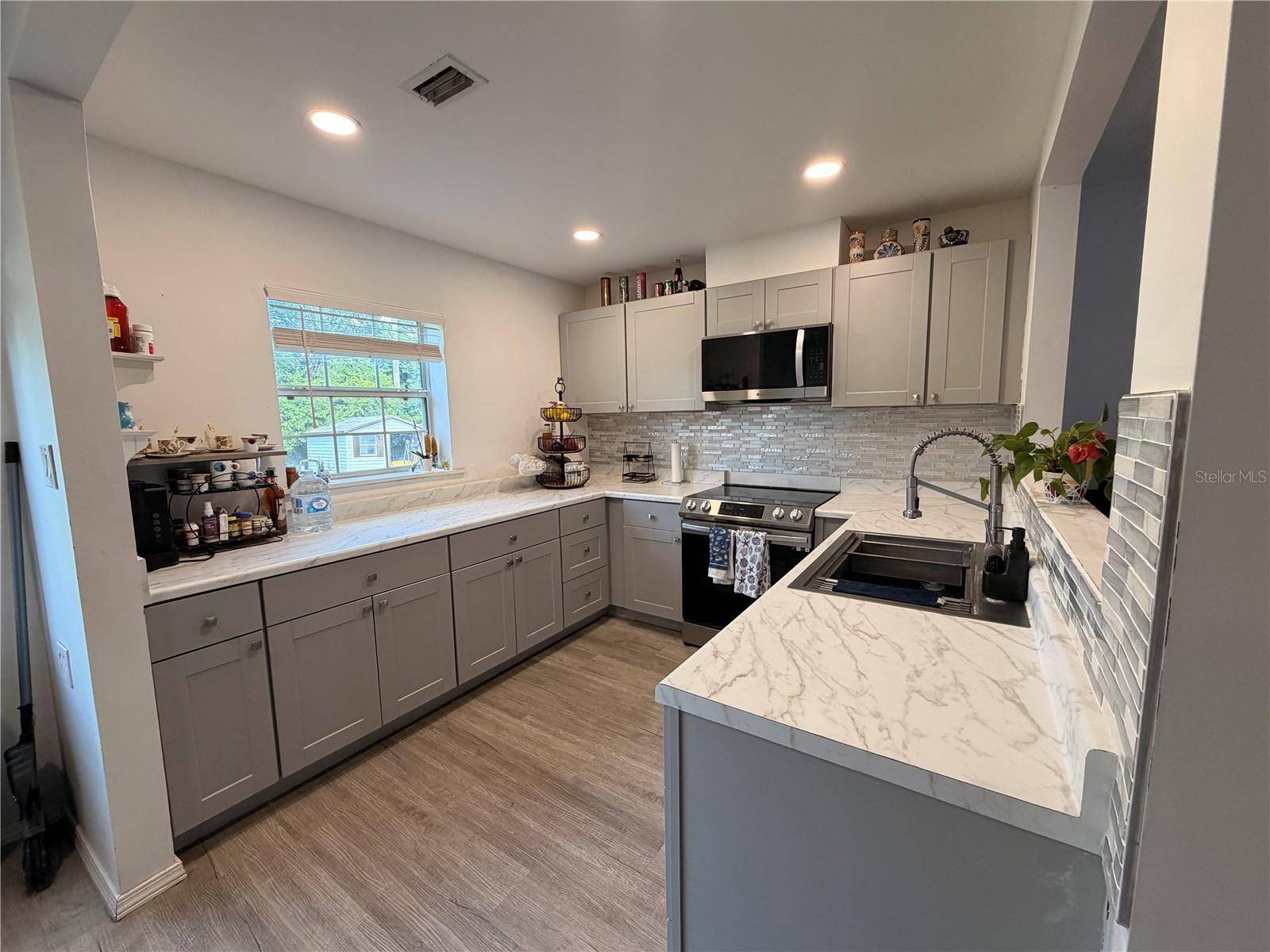 610 CAPEHART DR, Orlando, FL 32822