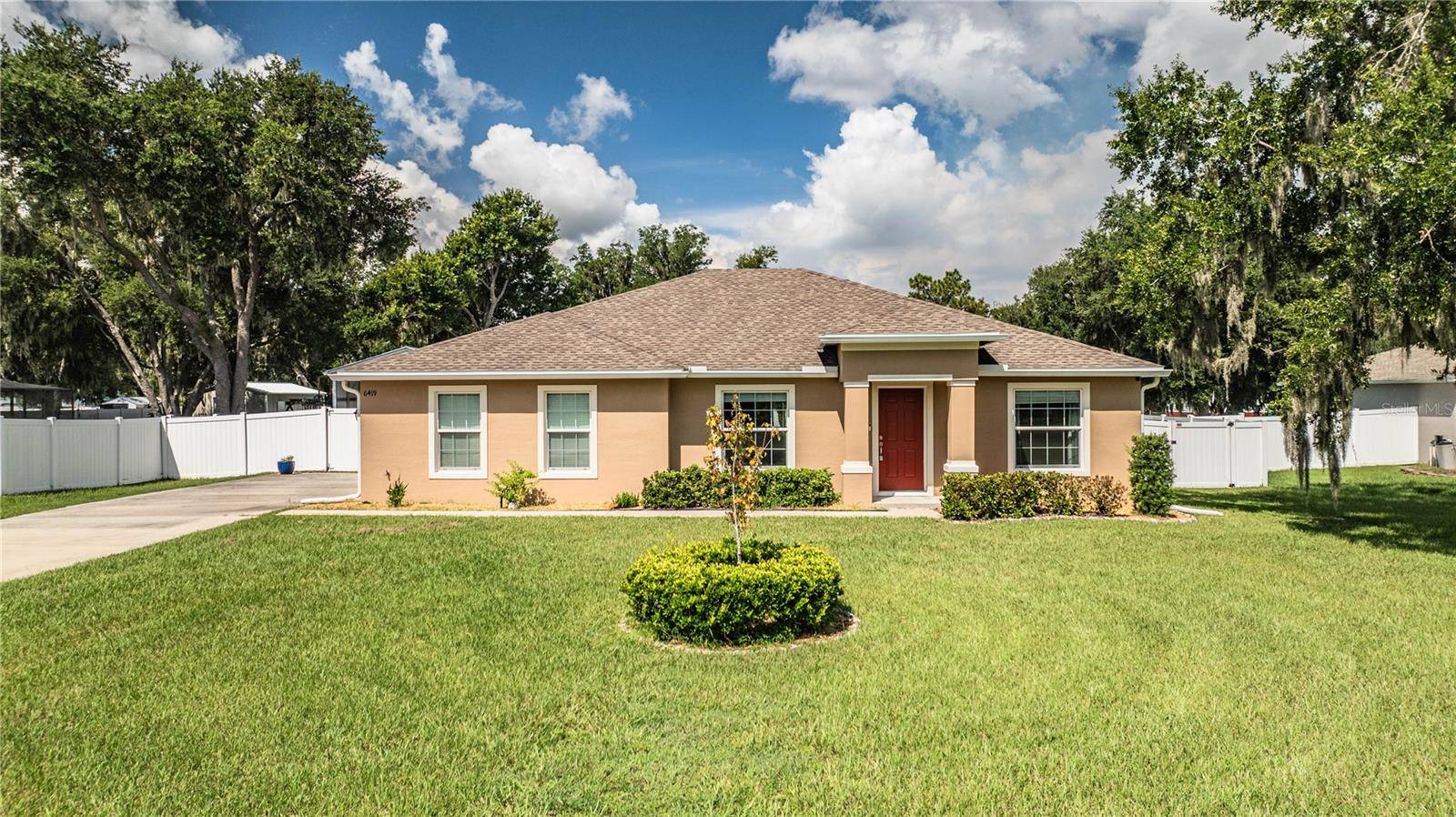6419 ENGLISH CREEK DR, Lakeland, FL 33811