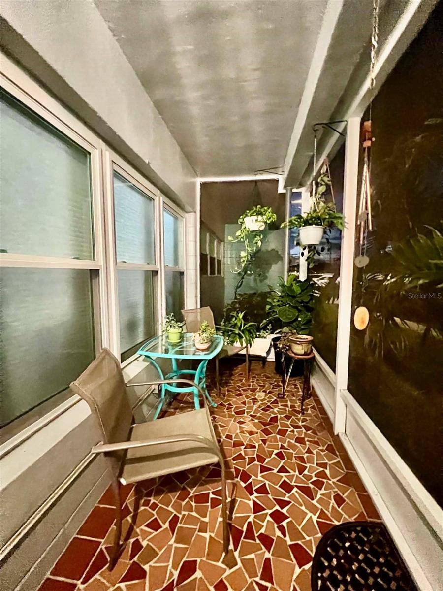5820 N 43RD TERRACE TER N #1404, Kenneth City, FL 33709