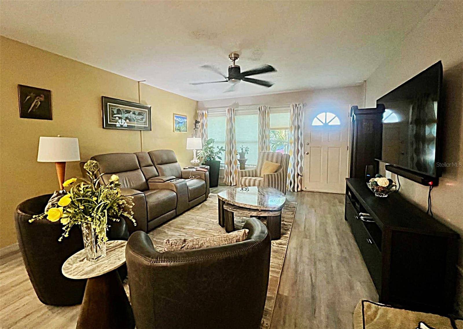5820 N 43RD TERRACE TER N #1404, Kenneth City, FL 33709