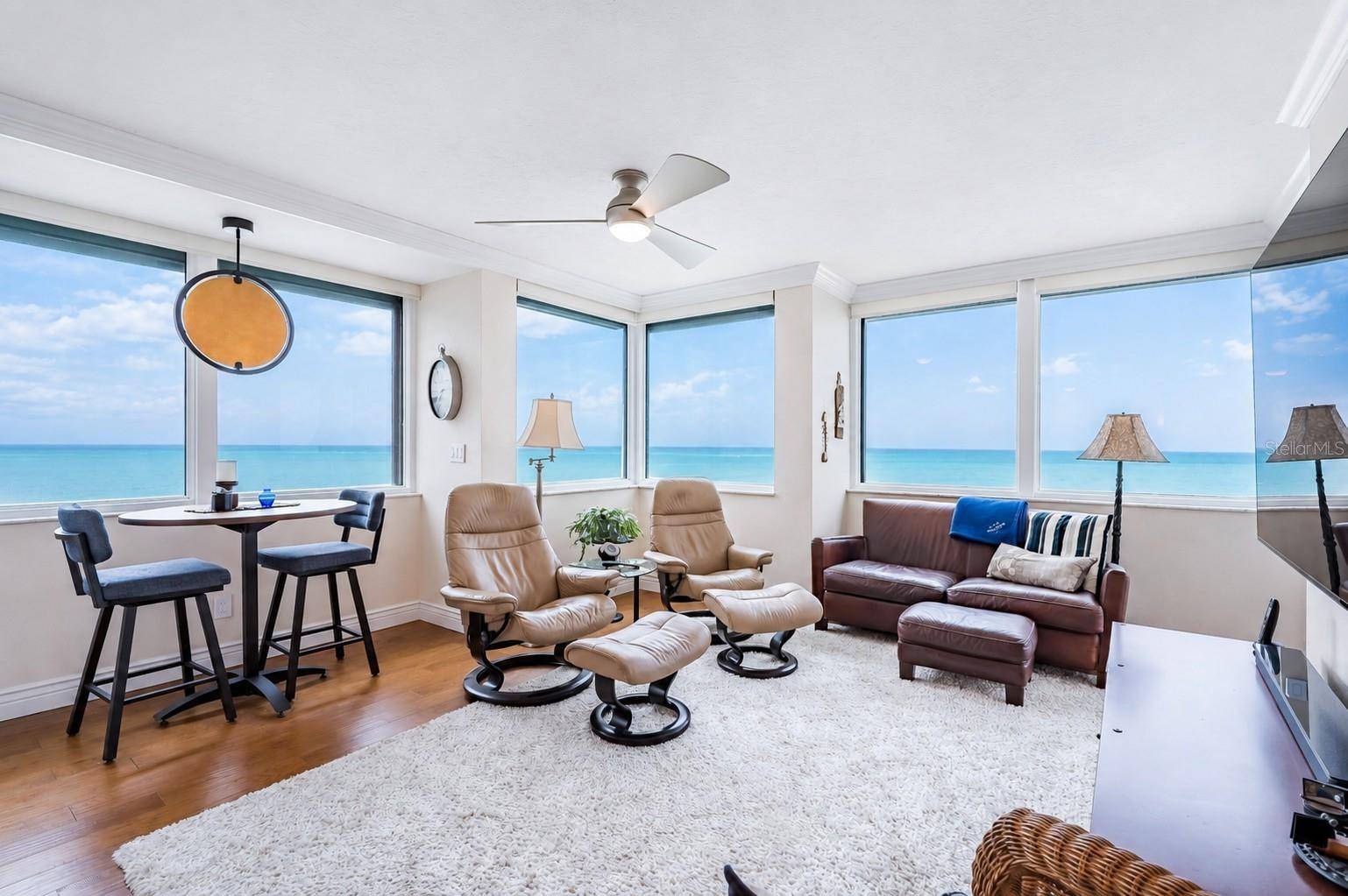 1600 GULF BLVD #1013, Clearwater, FL 33767