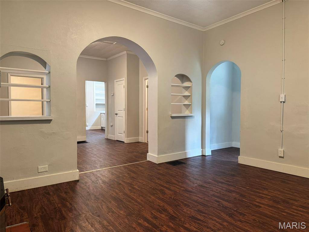 5503 Putnam ST, St Louis, MO 63111