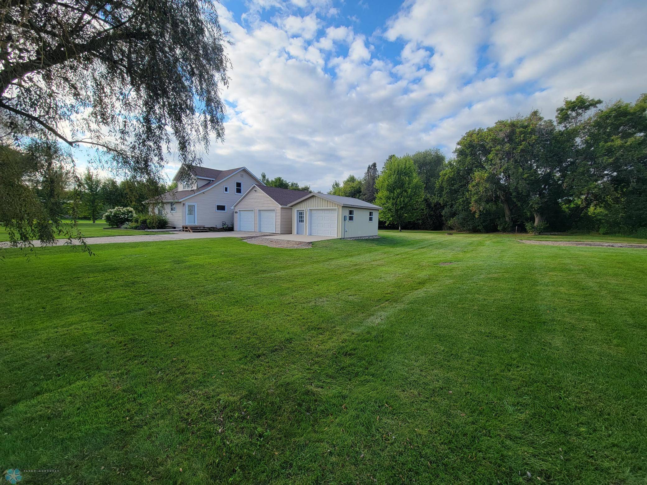 551 Wall AVE, Horace, ND 58047