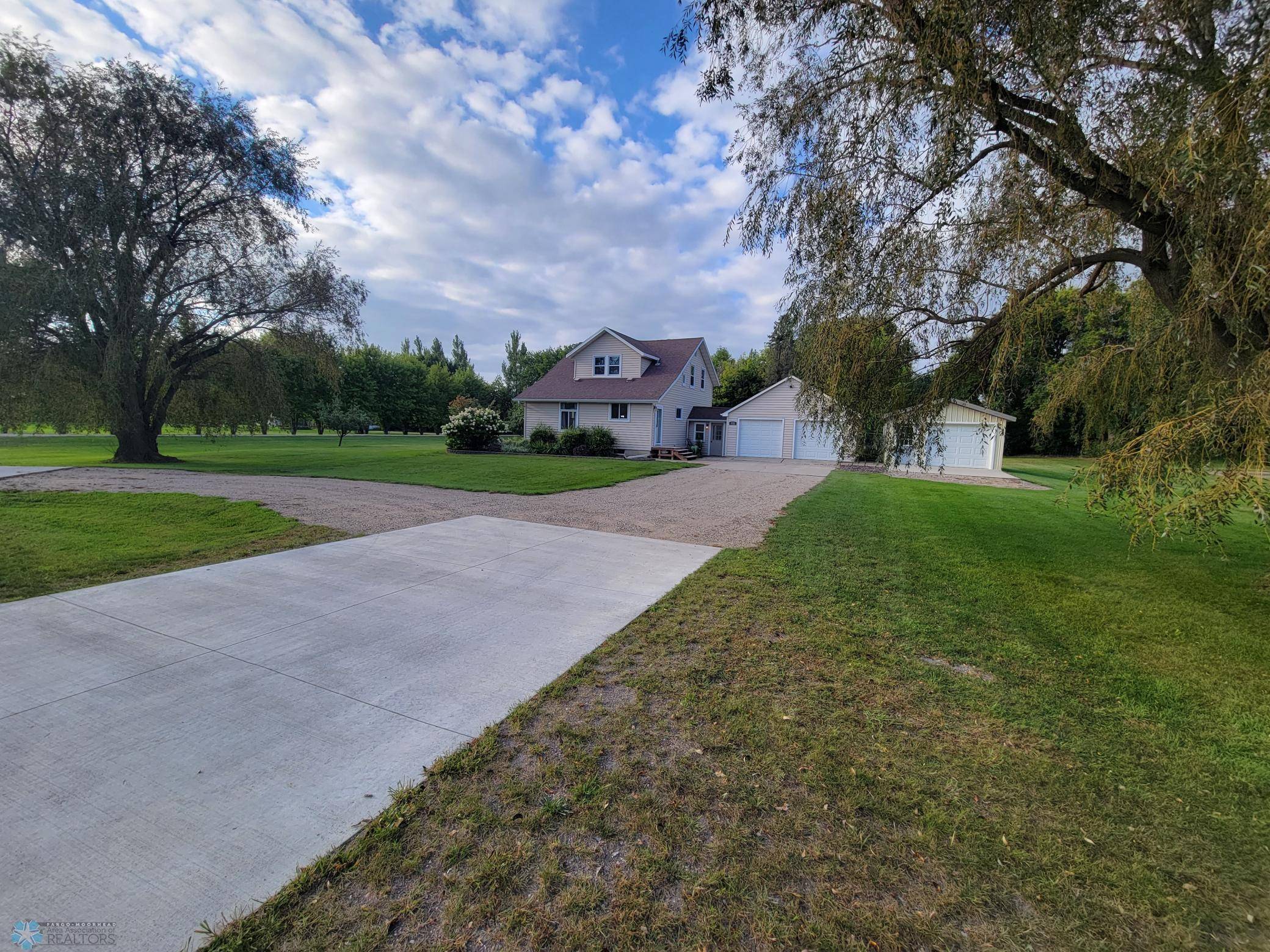 551 Wall AVE, Horace, ND 58047