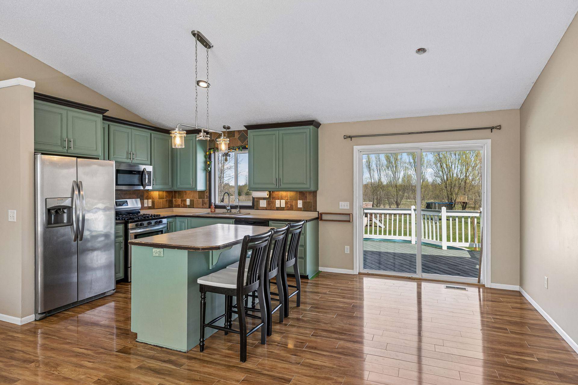 13556 355th ST, Lindstrom, MN 55045