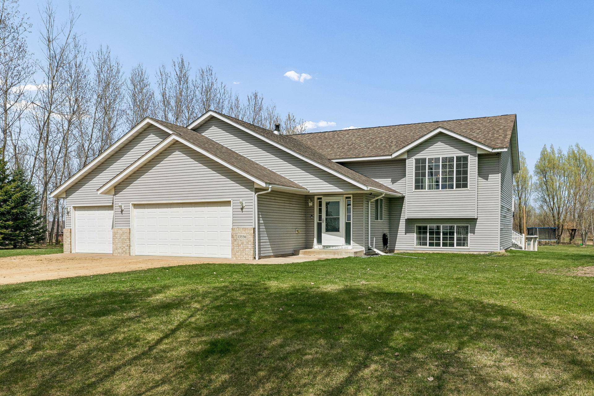 13556 355th ST, Lindstrom, MN 55045