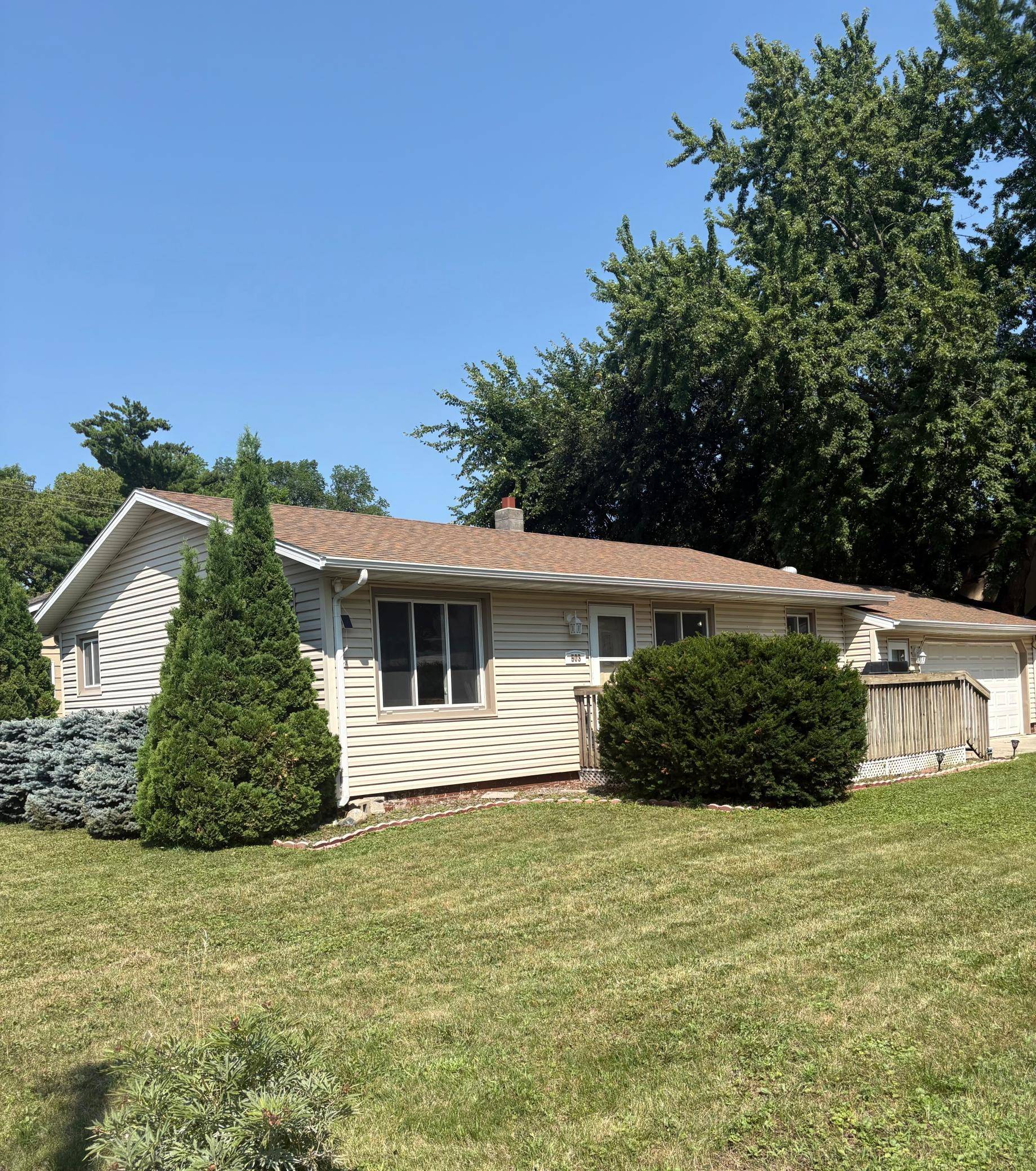 503 N 5th ST, Montevideo, MN 56265