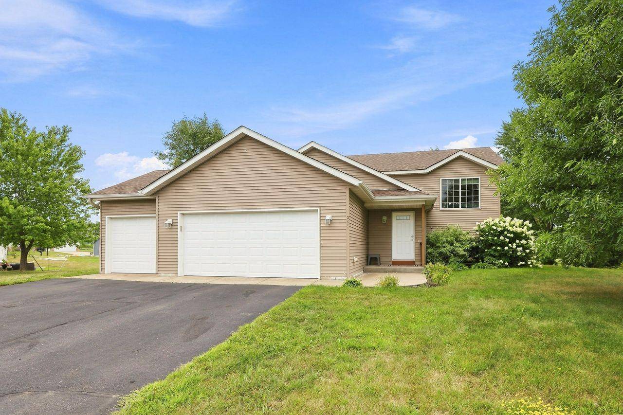 260 Chatter CIR NE, Kimball, MN 55353