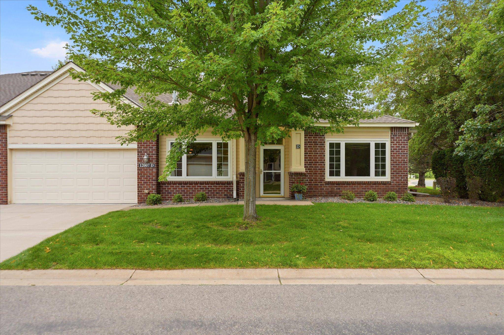 12007 Vermillion ST NE #D, Blaine, MN 55449