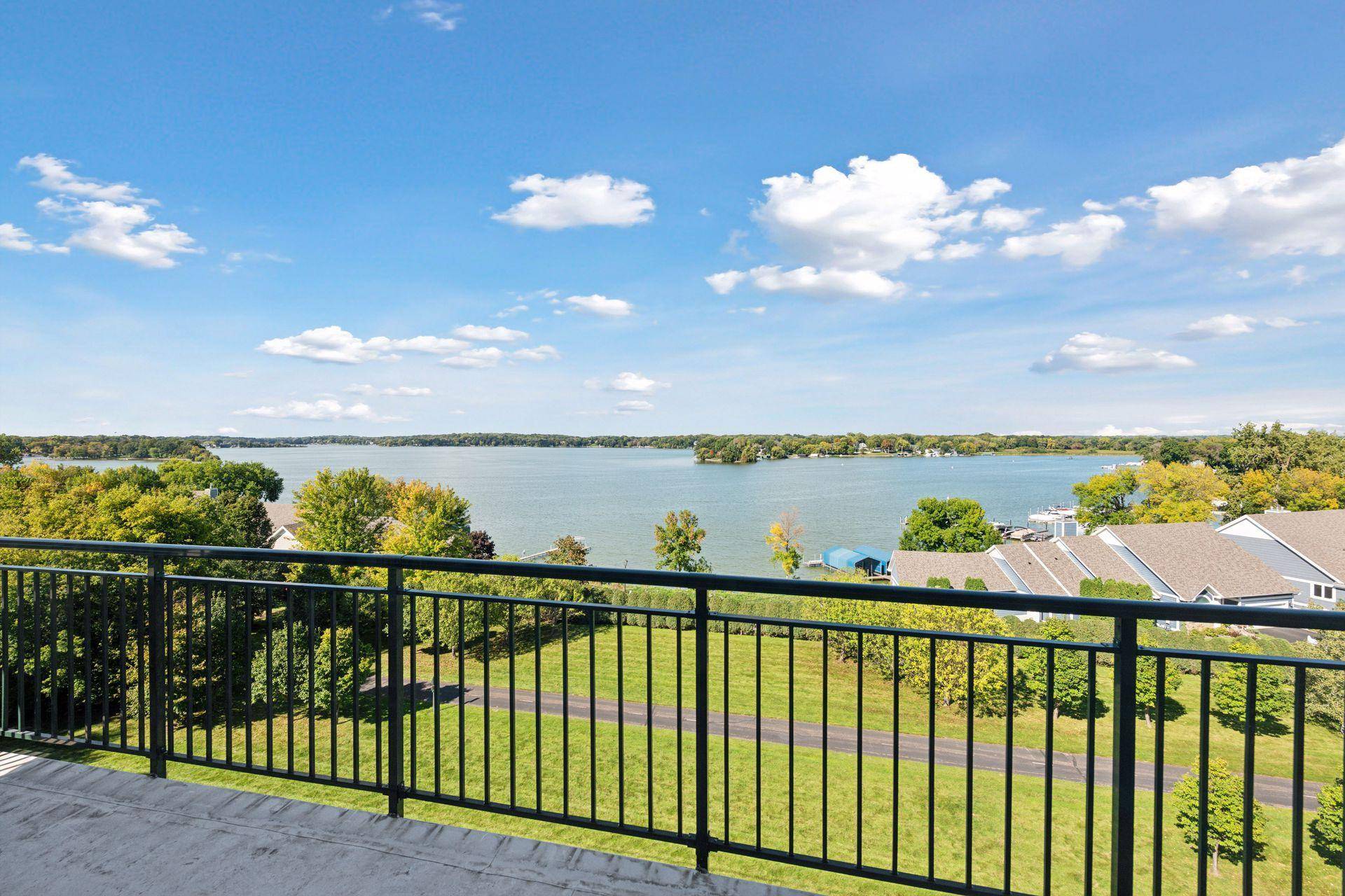 4100 Spring ST #309, Spring Park, MN 55384