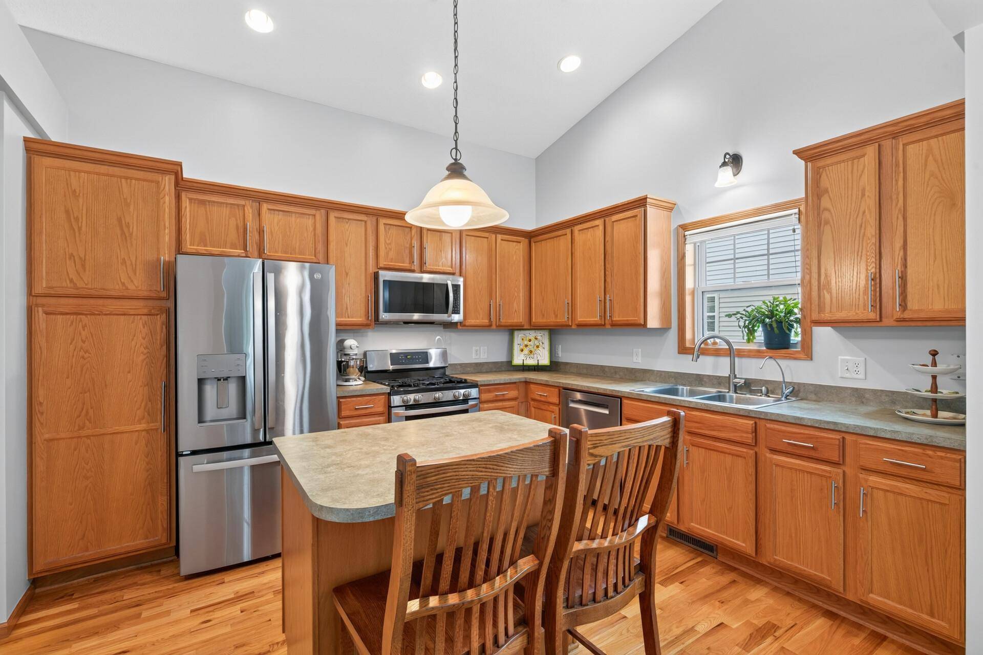 13119 Aberdeen ST NE, Blaine, MN 55449