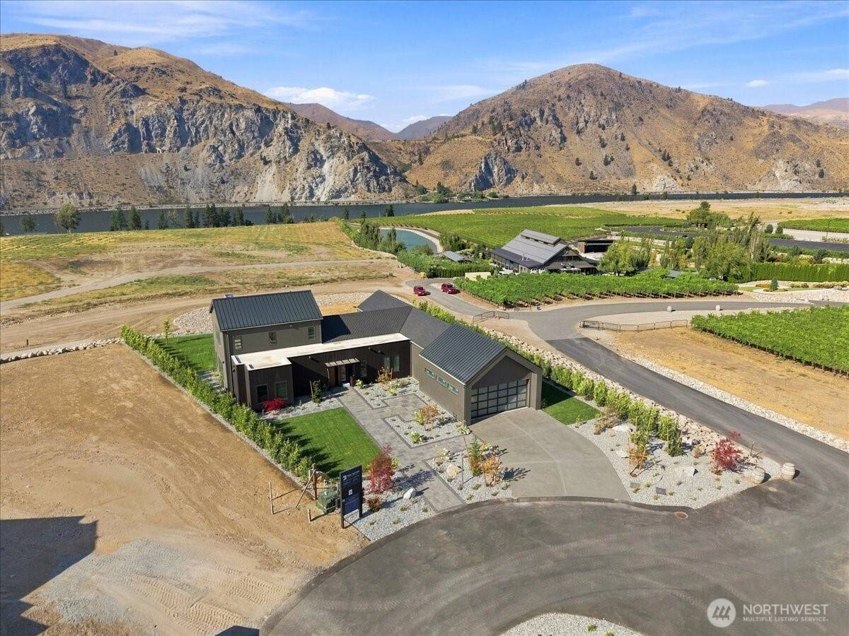 4 Mica LN, Orondo, WA 98843