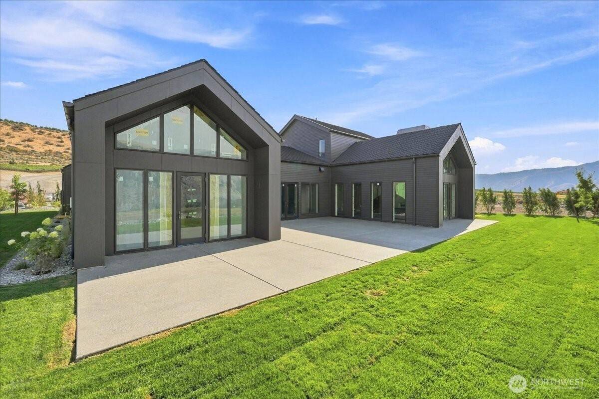 4 Mica LN, Orondo, WA 98843