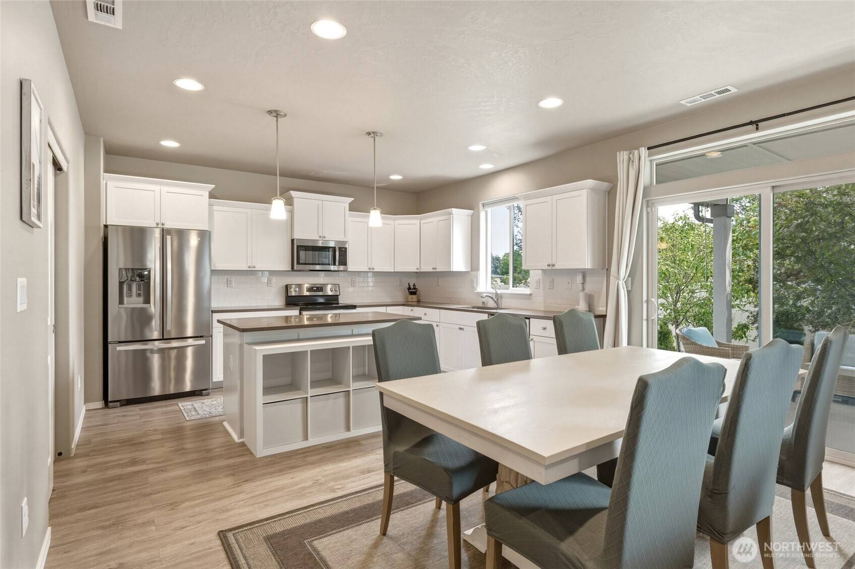 1103 SW Julia St, College Place, WA 99324