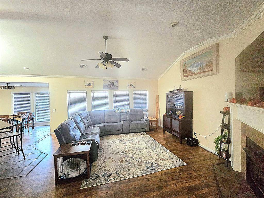 2913 Hunter Pointe, Altus, OK 73521