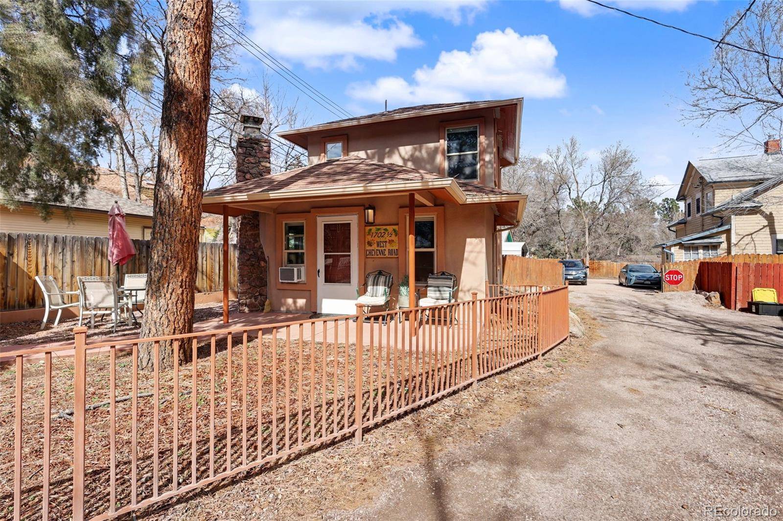 1702-1/2 W Cheyenne RD, Colorado Springs, CO 80906