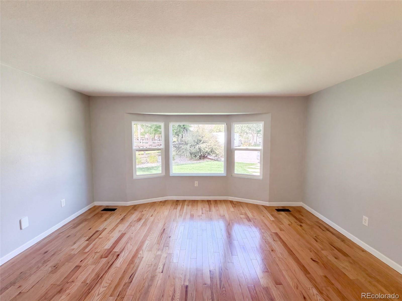 10708 W Chautauga MTN, Littleton, CO 80127