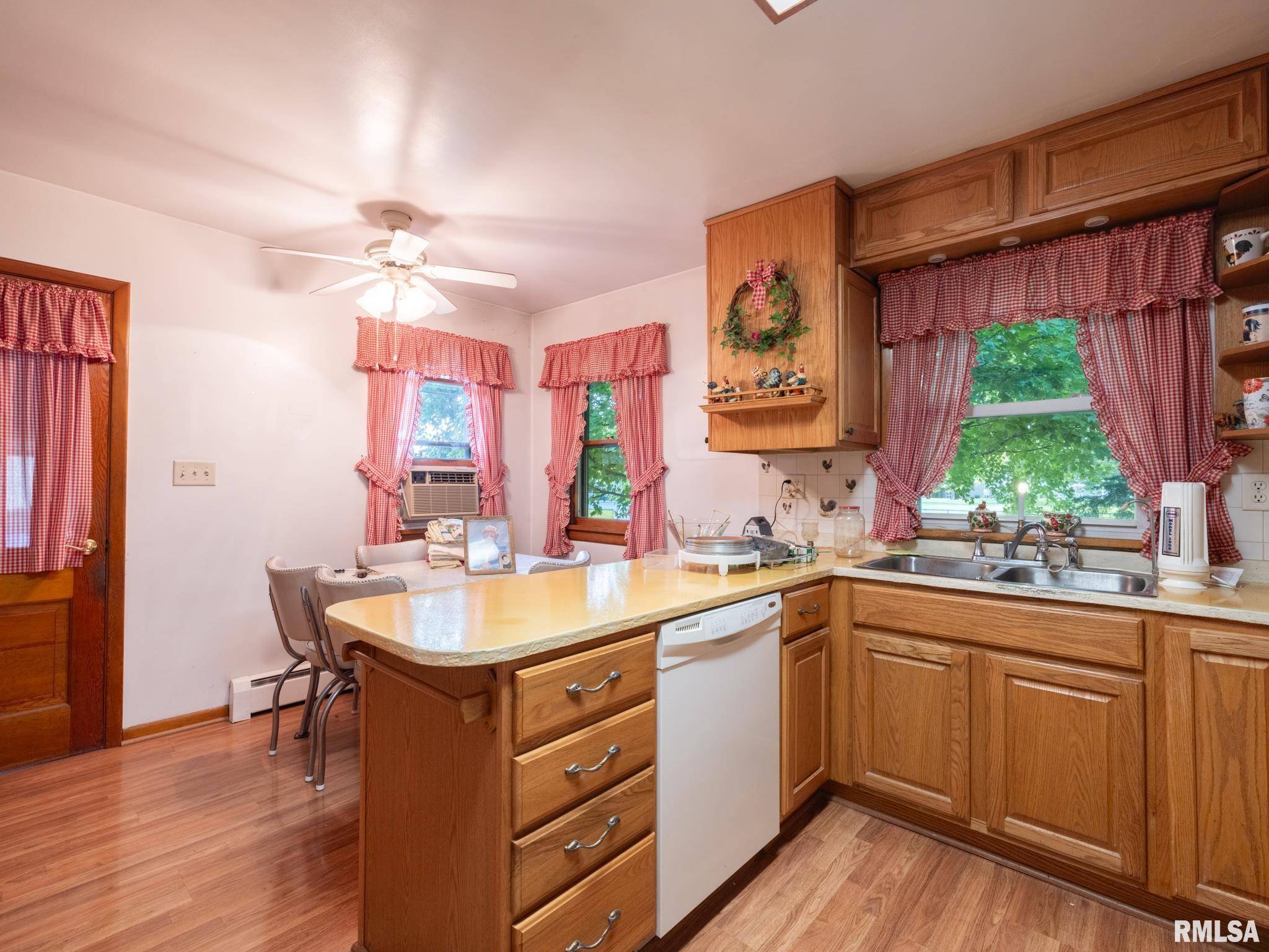 304 DAVIS CT, Tremont, IL 61568