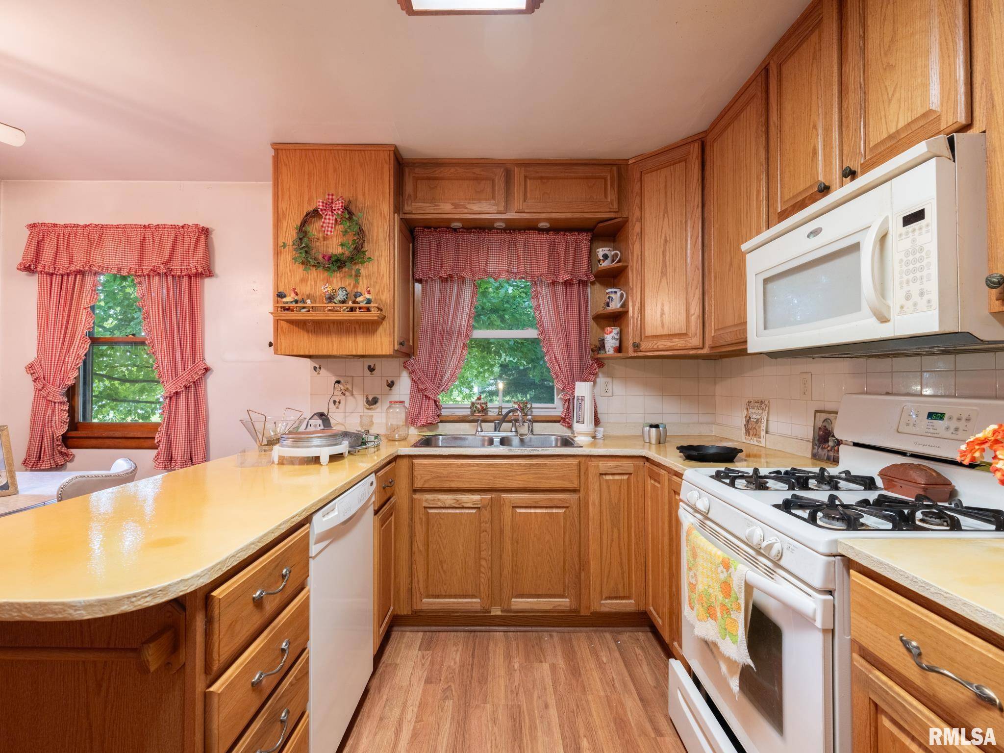 304 DAVIS CT, Tremont, IL 61568