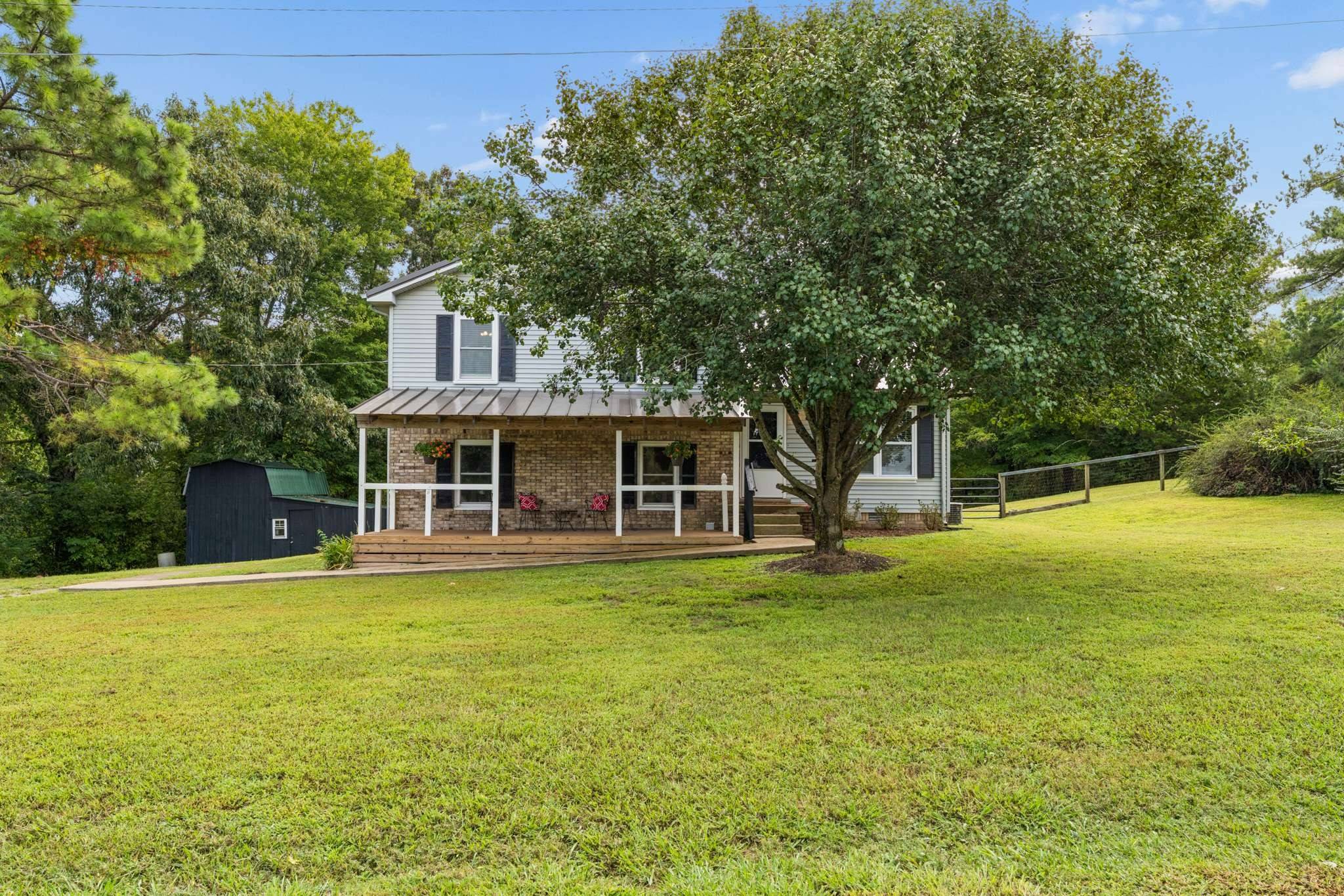 9900 Ed Lyell Rd, Lyles, TN 37098