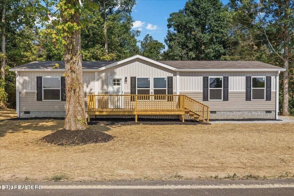 1107 Oak Grove Rd, Madisonville, TN 37354