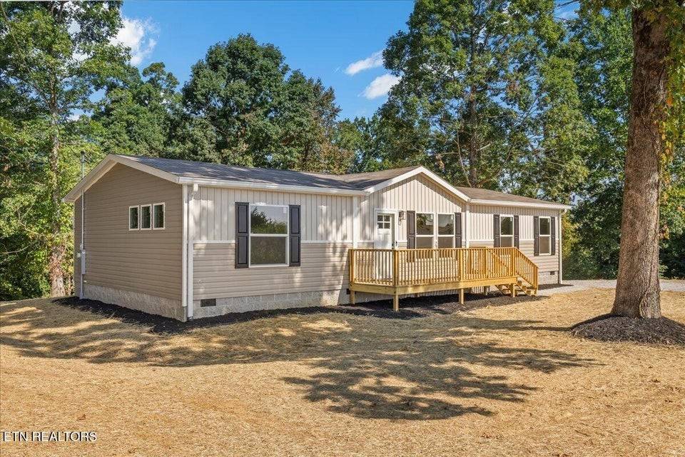 1107 Oak Grove Rd, Madisonville, TN 37354