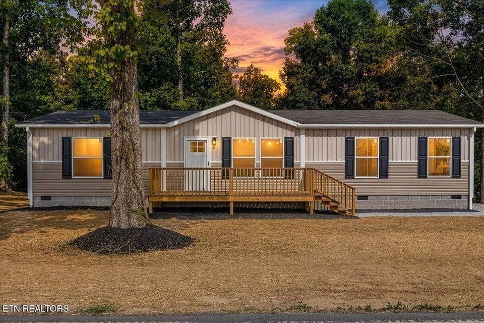 1107 Oak Grove Rd, Madisonville, TN 37354