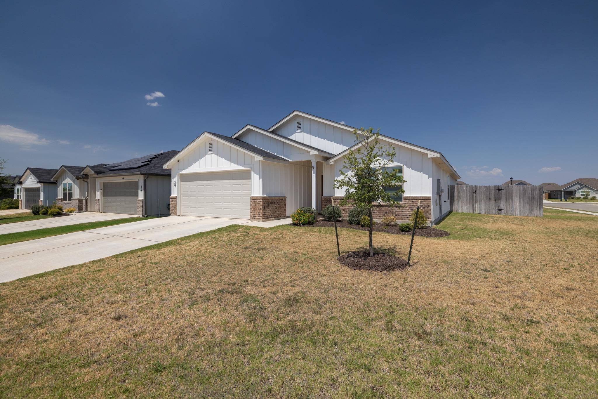 129 Maybelline RD, Jarrell, TX 76537