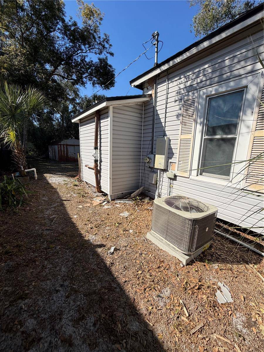1002 CAROLINA AVE, St Cloud, FL 34769