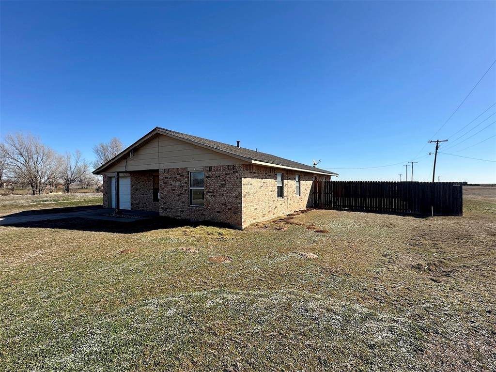 315 S Bannister ST, Gotebo, OK 73041
