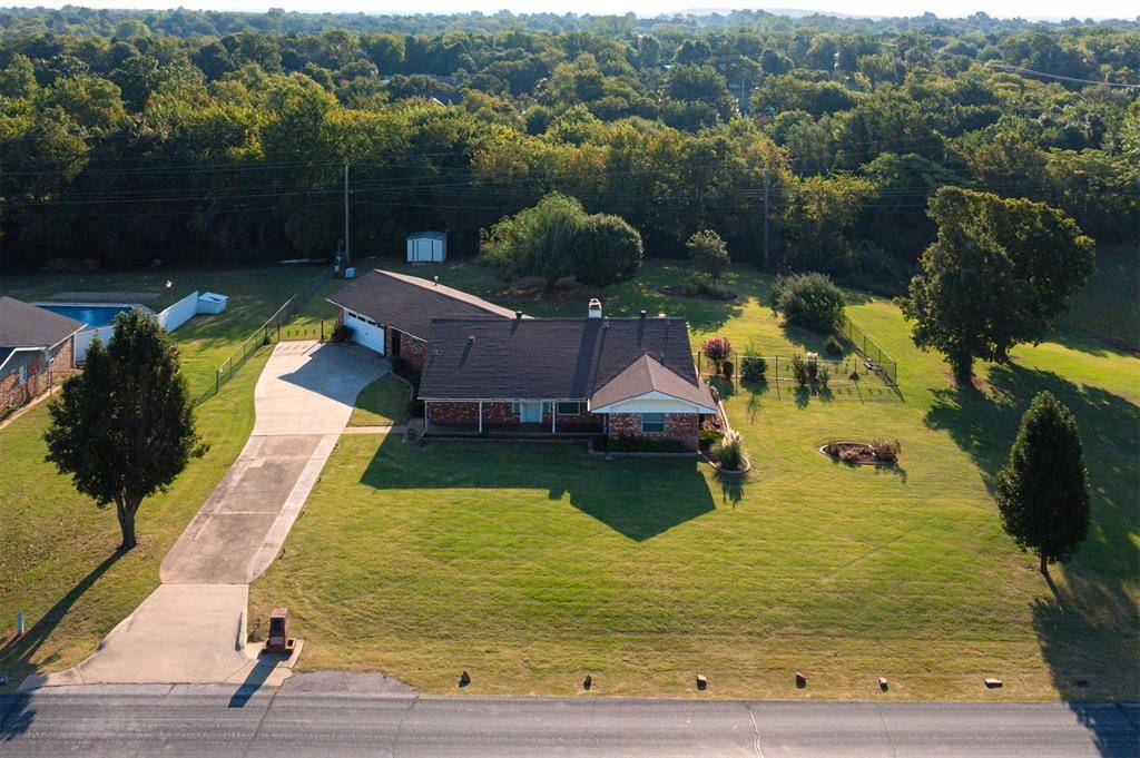 3708 NE Kings Row, Forest Park, OK 73121