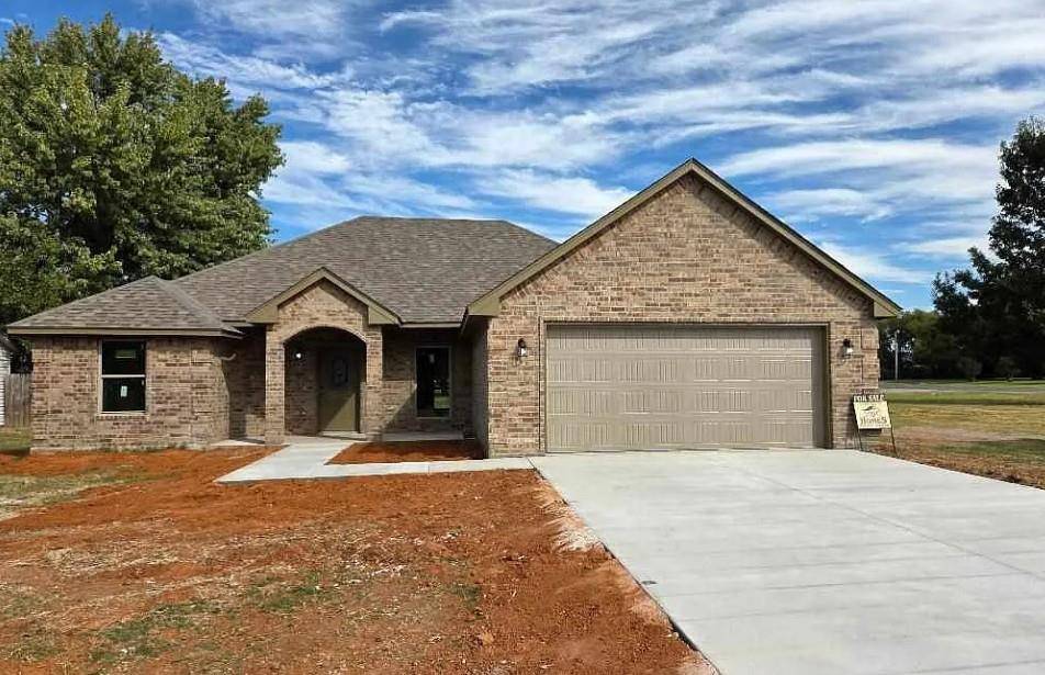 413 E Cole, Fletcher, OK 73541