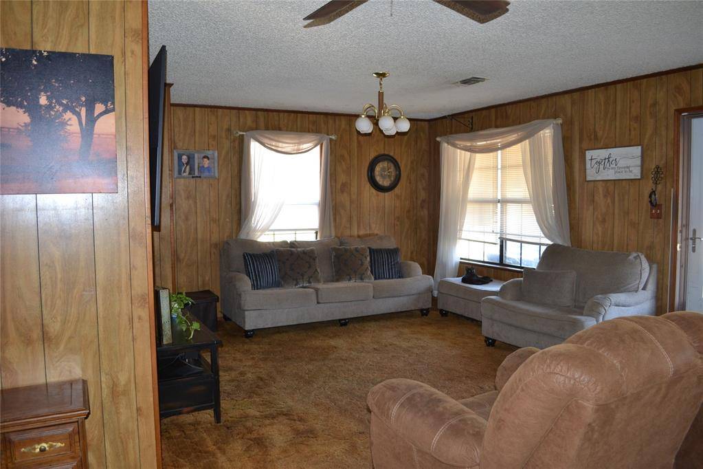 386 Barnett LN, Calera, OK 74730