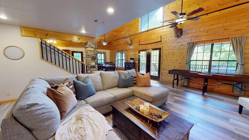 6399 Battiest Pickens RD, Battiest, OK 74728
