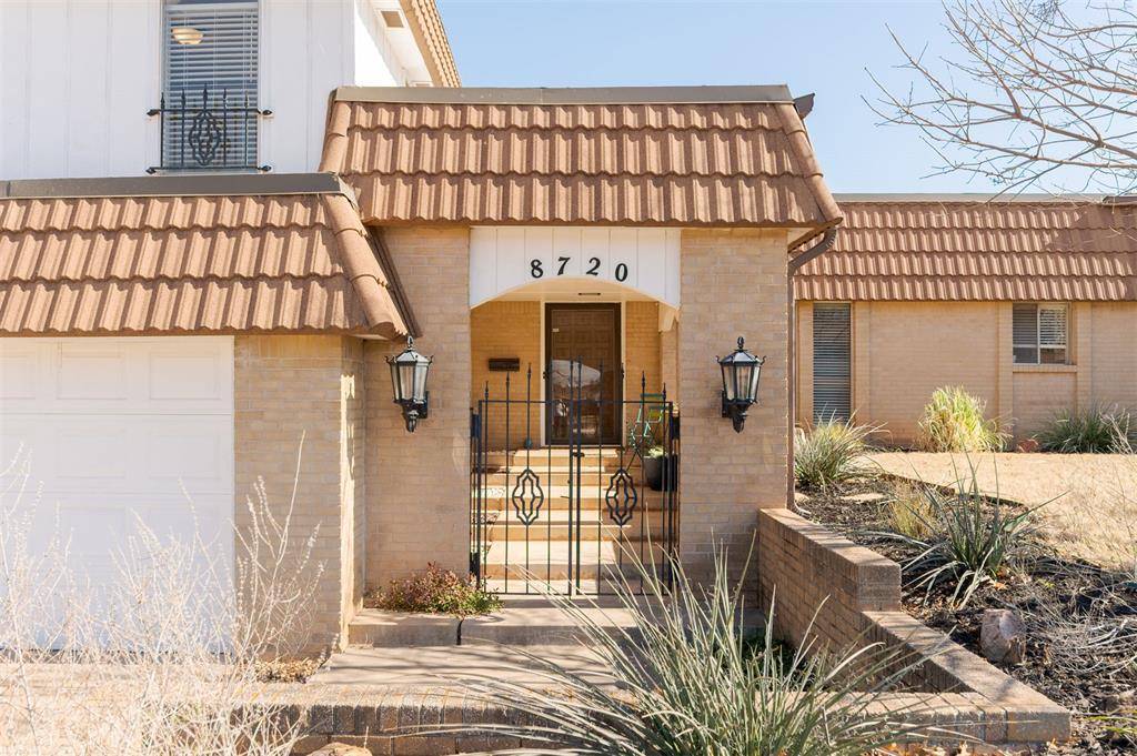 8720 Lakeaire DR, Oklahoma City, OK 73132