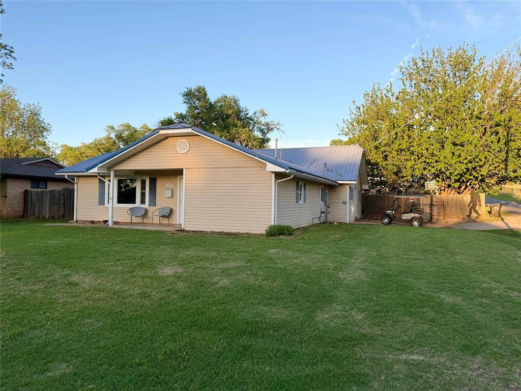 408 S 5th ST, Hammon, OK 73650