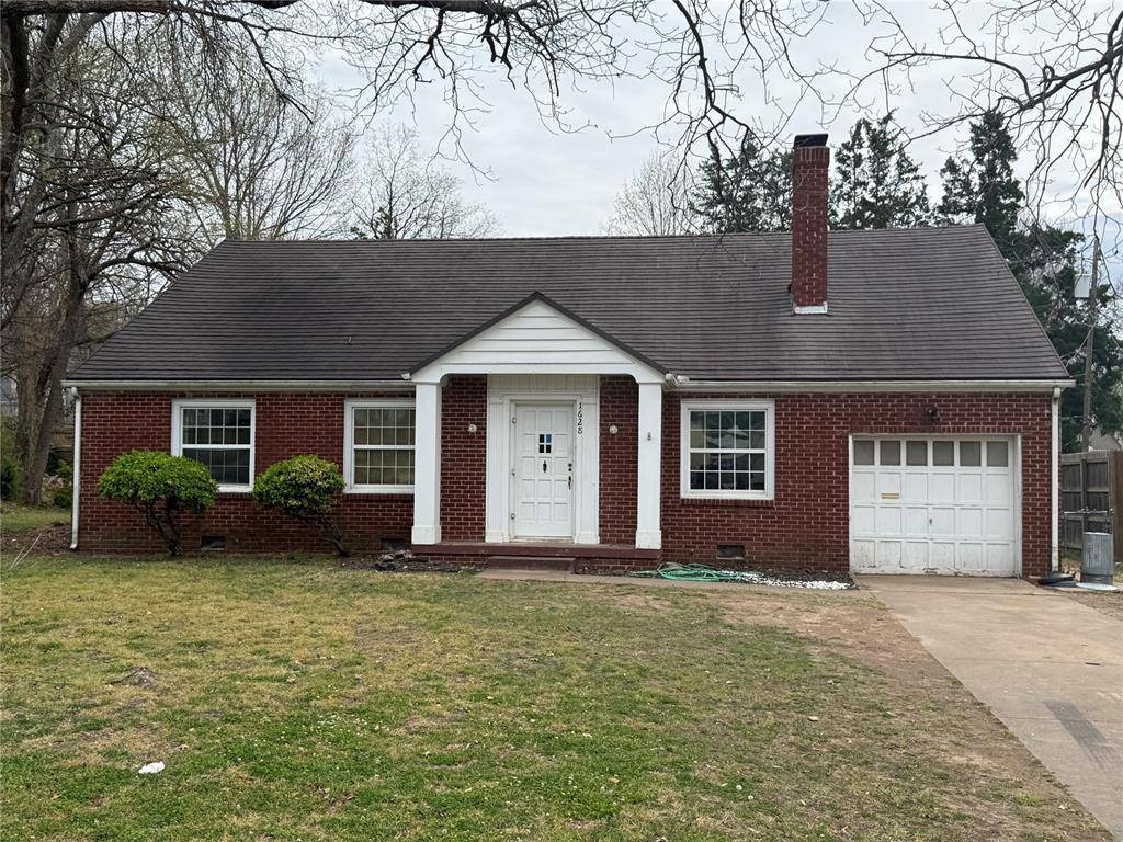 1628 S Dewey AVE, Bartlesville, OK 74003
