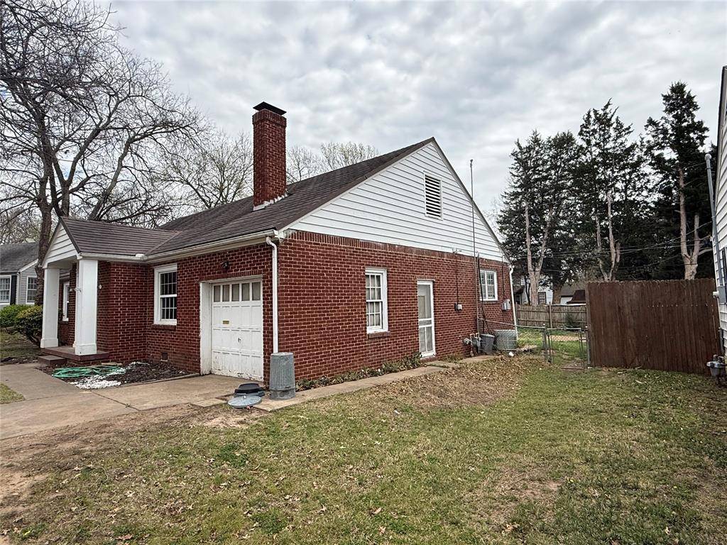 1628 S Dewey AVE, Bartlesville, OK 74003
