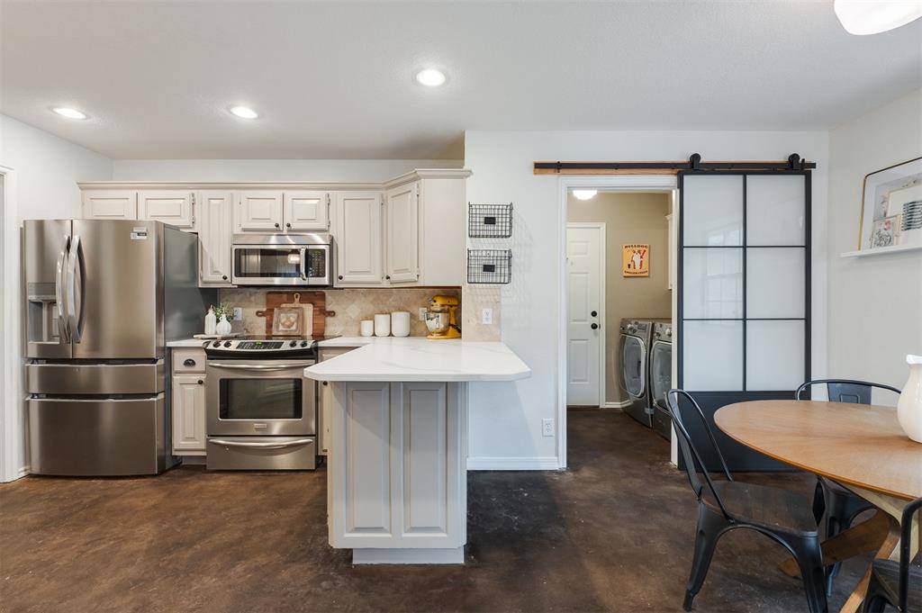 1627 Country Place RD, Oklahoma City, OK 73131