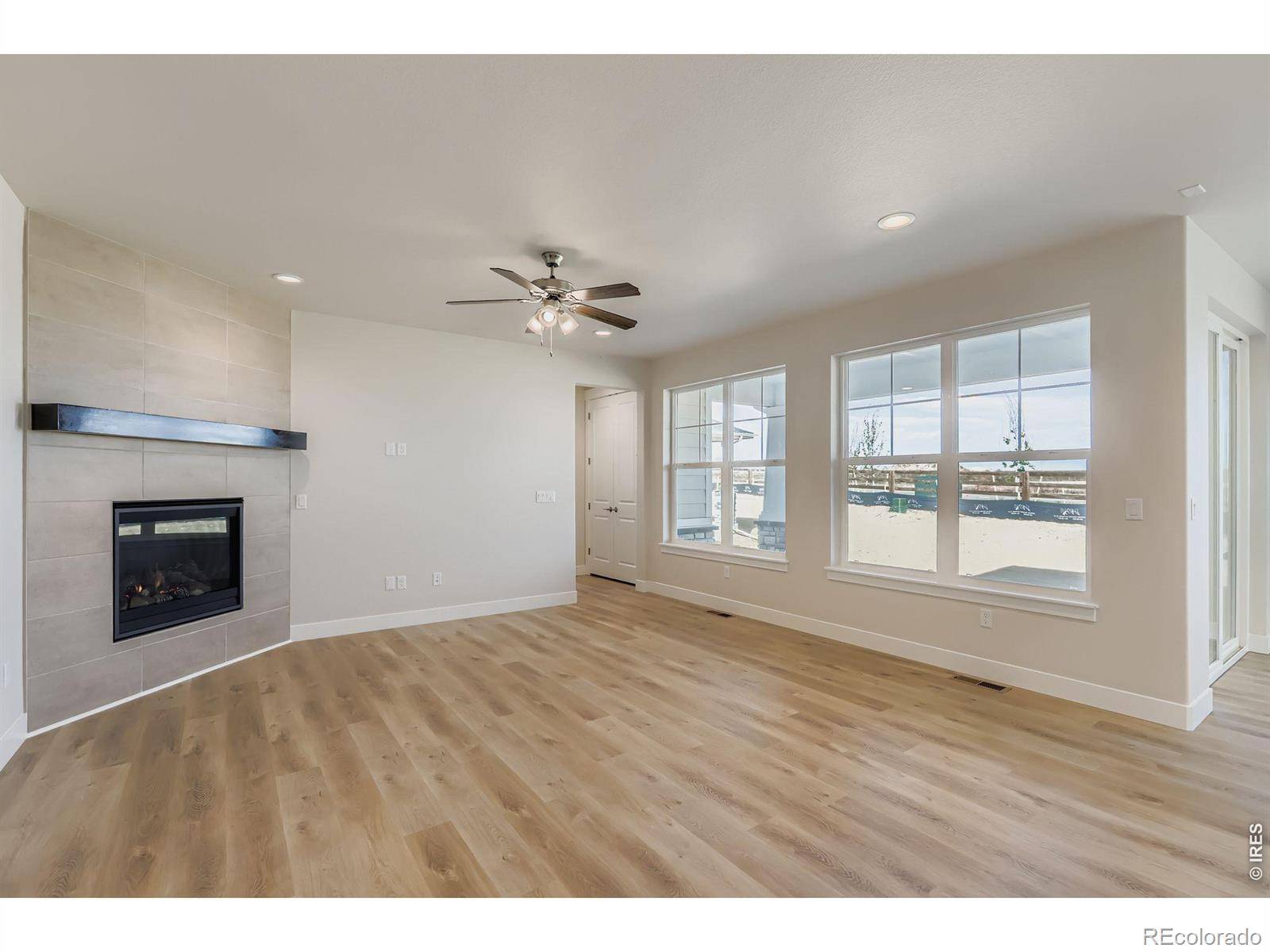 5841 Aspenglow ST, Firestone, CO 80504