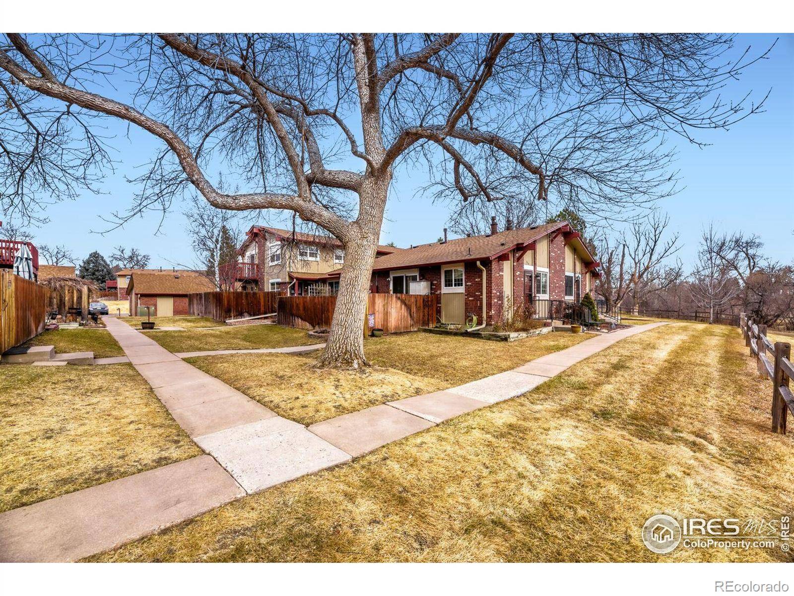 7216 W Portland AVE, Littleton, CO 80128