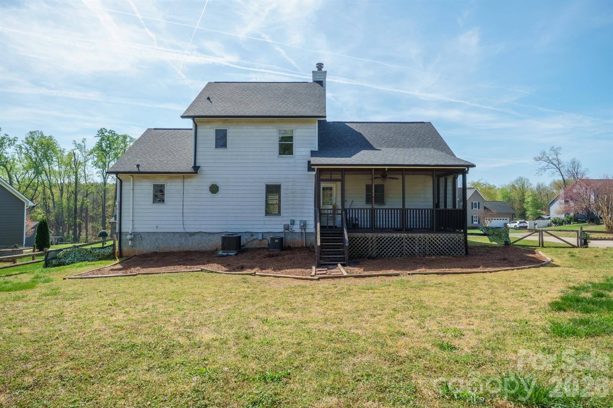 5406 Winding Oak DR, Hickory, NC 28602