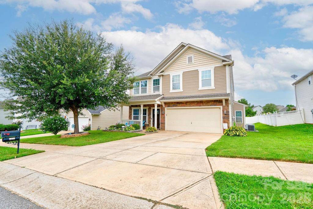 3219 Pikes Peak DR, Gastonia, NC 28052