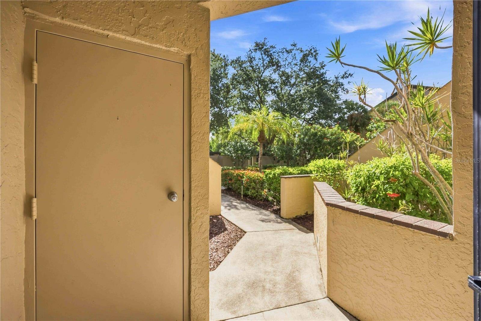 5726 ASHTON LAKE DR #11, Sarasota, FL 34231