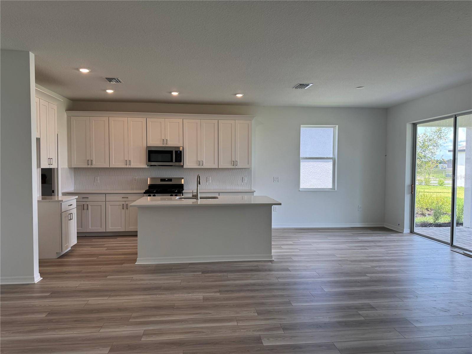 8708 CANARD CV, Palmetto, FL 34221