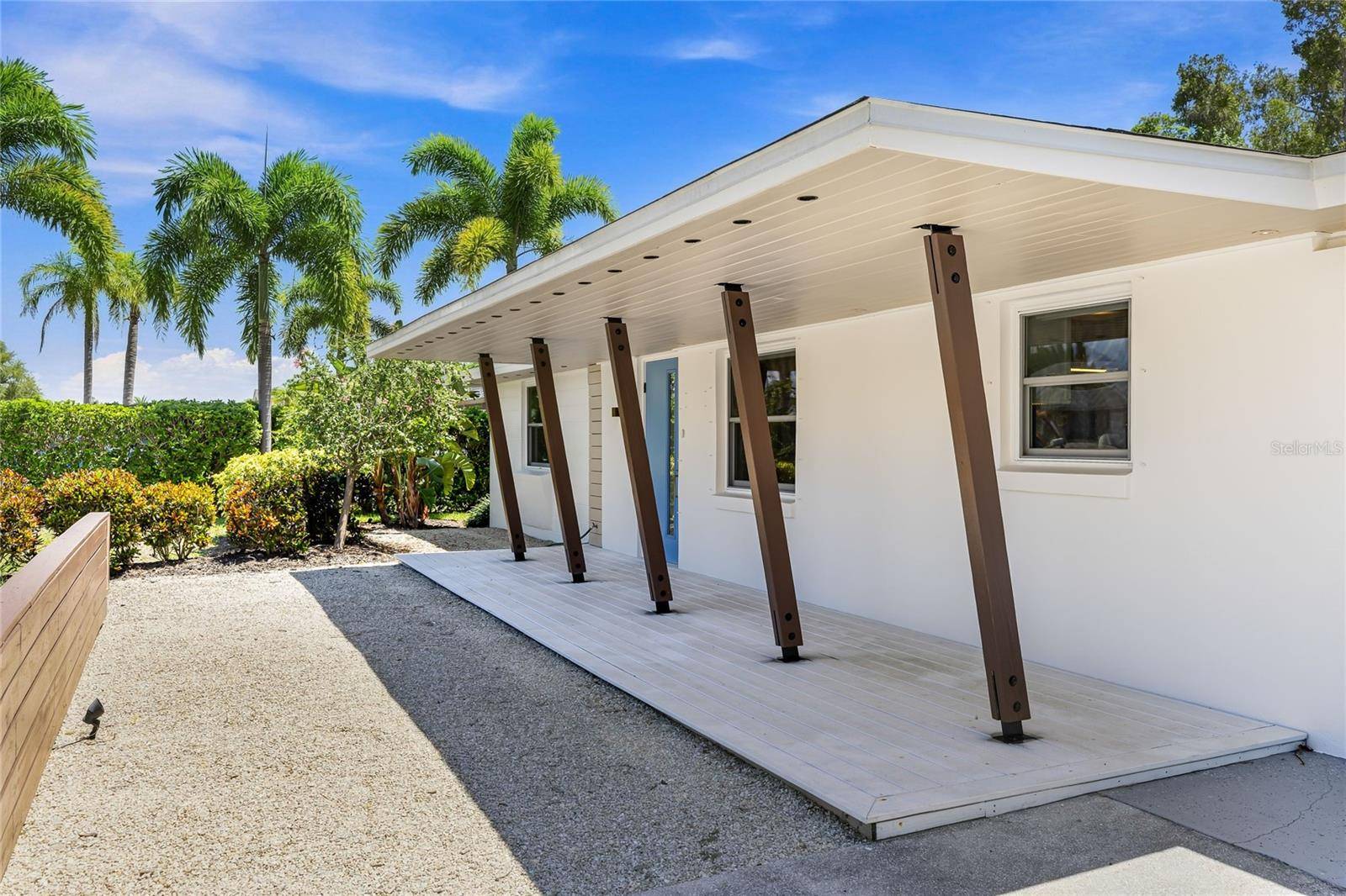 2560 SUNNYSIDE ST, Sarasota, FL 34239